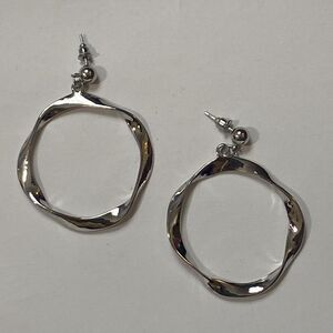Fashion Jewellery Style 70s Retro Tone Silver Accessories Earrings